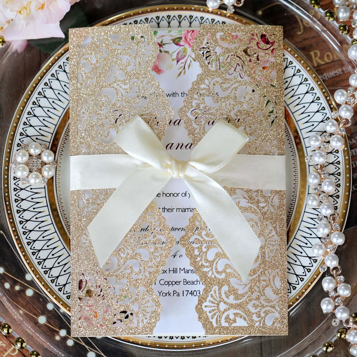 Laser Cut Hollow Out Glitter Banquet Wedding Invitation Card with Envelope