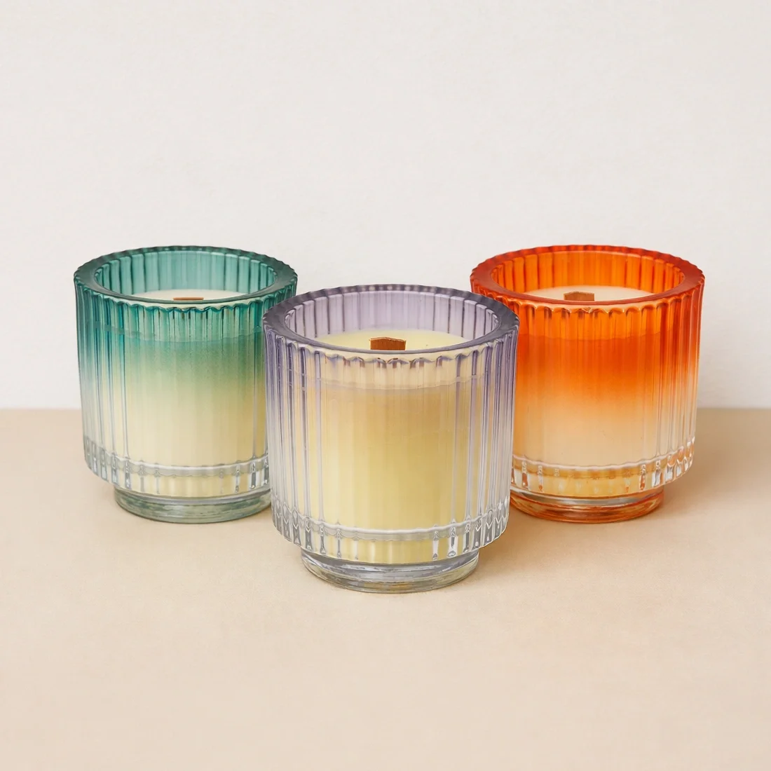 OEM Soy Wax Fragrance Candles in Gradient Color Strip Jars
